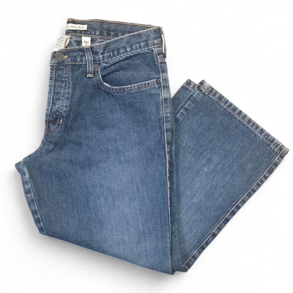 Abercrombie & Fitch Straight Leg Button Fly Crop‎ Jeans Size 4